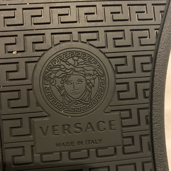 Versace men’s shoes - Picture 6 of 7